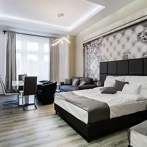 A Golden Star Modern Luxury And Daire Budapeşte